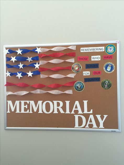 Memorial Day Bulletin Board Ideas, Office Bulletin Boards, Instagram Username Ideas, Military Appreciation, 80th Birthday Gifts, School Board, Remembrance Day, Display Board, Expressing Gratitude