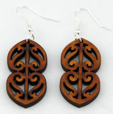 Maori Earrings, Manaia Maori Art, Maori Bone Carving Designs, New Zealand Maori Art, Maori Songs, Taniwha Maori Art, Indigenous Jewelry, Cultural Design, Maori Symbols