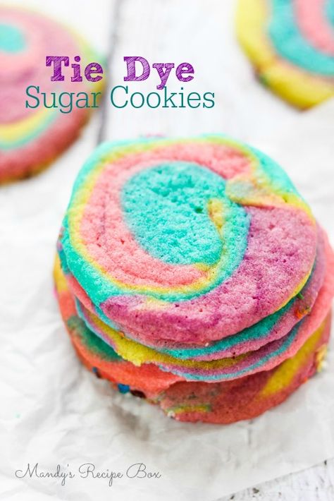 How freakin' adorable are these tie dye sugar cookies?? Your kids will have so much fun making them, and they taste delicious to boot! Colorful Cookies, Phone Info, Cookies Healthy, Fun Baking, Buy Cookies, Cookie Time, Sugar Cookie Dough, Oreo Dessert, Cookies For Kids