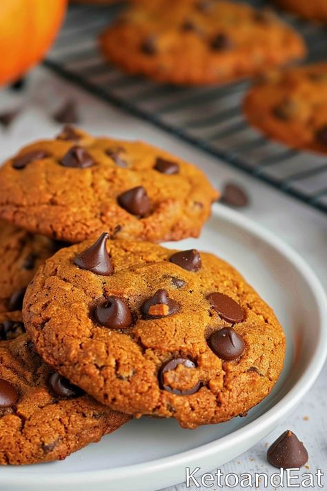 Keto Pumpkin Chocolate Chip Cookies Vegan Pumpkin Chocolate Chip Cookies, Fall Cookie Recipes, Keto Pumpkin, Pumpkin Chocolate Chip Cookies, Pumpkin Chocolate Chip, Pumpkin Chocolate Chips, Fall Cookies, Chip Cookie Recipe, Pumpkin Flavor