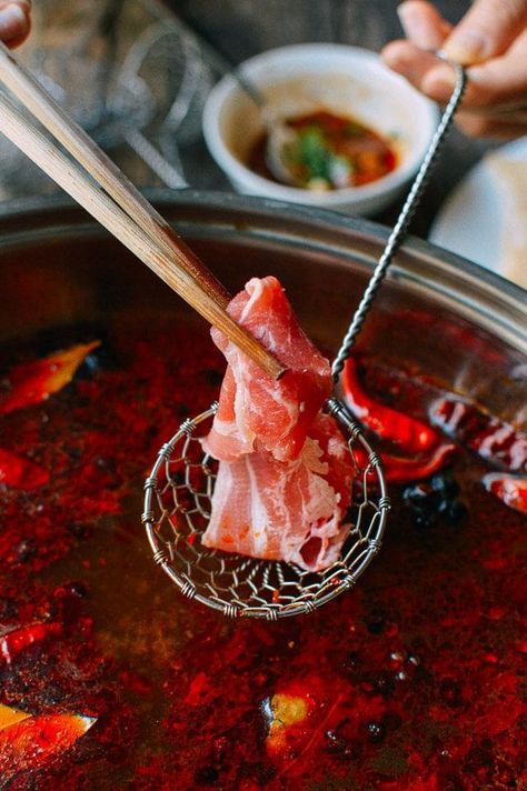 Hotpot Recipe, Hot Pot Recipe, Bar Restaurant Design, Soup Base, New Years Dinner, Spicy Soup, Shabu Shabu, Asian Cooking, Asian Dishes