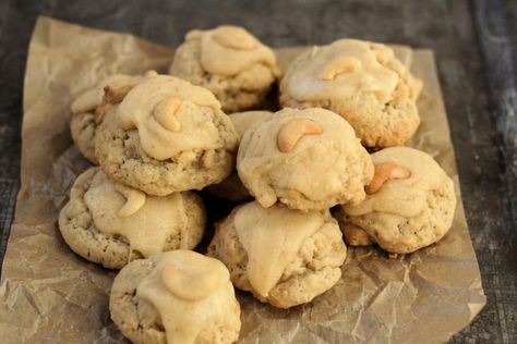 Cookies With Brown Butter, Cashew Cookies, Banana Bread Bars, Brown Butter Frosting, Xmas 2022, Peanut Butter Chocolate Chip Cookies, Cookie Brownie Bars, Shortbread Recipes, Best Peanut Butter