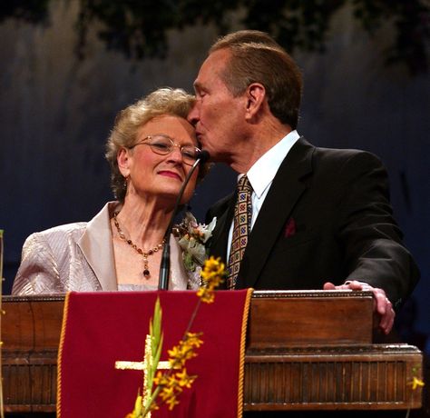 Adrian Rogers' widow to SBC: 'Keep the Word of God' Adrian Rogers, Bible Study Notebook, Perfect Peace, Final Days, Gods Creation, Baptist Church, Christian Faith, Word Of God, Bible Study