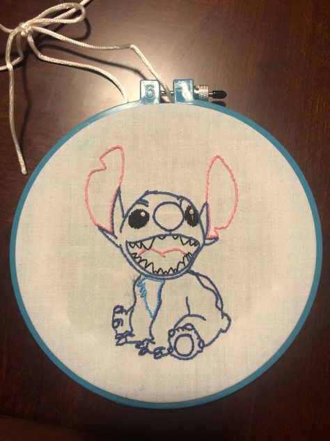 Disney Hand Embroidery Diy, Stitch Embroidery Disney, Lilo And Stitch Embroidery, Disney Hoop Embroidery, Tangled Embroidery Disney, Lilo And Stitch Embroidery Designs, Hand Embroidery Projects, Stitch Embroidery, Embroidery Ideas