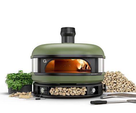 If outdoor entertaining is your forte, consider investing in an outdoor pizza oven this summer. Here is our edit of the best pizza ovens to buy this year in Australia. Gozney Dome, Slow Roast Pork, Neapolitanische Pizza, Gas Pizza Oven, Wood Fired Cooking, Outdoor Cooking Spaces, Four A Pizza, Outdoor Oven, Outdoor Pizza Oven