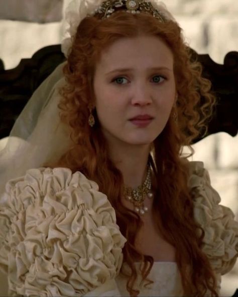 Isolda Dychauk as Lucrezia Borgia Isolda Dychauk Lucrezia Borgia, Lord Eddard Stark, Lucrezia Borgia, Period Dramas, Face Claims, Period, Twitter