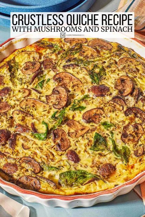 This crustless quiche recipe is vegetarian, gluten-free, low carb, and best of all it’s easy. Breakfast Caseroles, Spinach And Mushroom Quiche, Spinach Mushroom Quiche, Vegetarian Quiche Recipes, Crustless Quiche Recipe, Low Carb Quiche, Vegetarian Quiche, Mushrooms And Spinach, Spinach And Mushroom