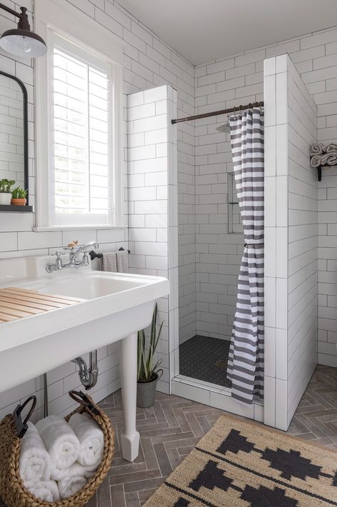 Lake Minnetonka New Construction — MDS Remodeling, LLC Tiled Bathroom, Bathroom Towel Storage, Small Showers, Transitional Bathroom, Striped Shower Curtains, Bathroom Remodel Shower, Grey Bathrooms, Shower Remodel, Shower Stall