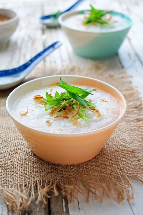 Congee Recipe, Rice Congee, Hangover Food, Chinese Rice, Rice Porridge, Pistachios Nuts, Vegetable Casserole, Fried Shallots, Spring Vegetables