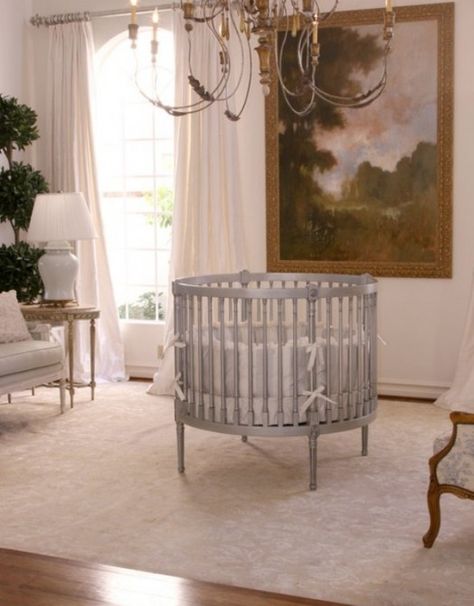 french style Round Baby Crib Round Baby Cribs, Unique Baby Cribs, Round Crib Bedding, Round Crib, Baby Crib Designs, Round Cribs, Modern Baby Room, Contemporary Nursery, Crib Design