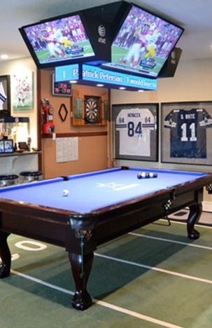 Dallas Cowboys Rug, Attic Sports Room, Ufc Man Cave, Sports Tv Room, Sports Room Ideas Man Caves, Garage Pool Table Room, Man Cave Small Room, Xbox Game Room Ideas, Pool Table Room Ideas Man Caves