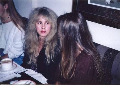 Stevie with Sara Recor-Fleetwood in the 90’s Mick Fleetwood, Stevie Nicks Style, Stephanie Lynn, Pop Rock Music, Ancient Queen, Magical Women, Lindsey Buckingham, Stevie Nicks Fleetwood Mac, Fairy Godmother