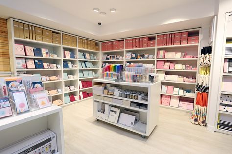 From famous chains to personalized boutiques to hidden shops, we’ve hunted down some of the best stationery stores in Hong Kong Stationery Store Design, Store Shelves Design, Kpop Store, Stationary Store, Kpop Shop, Stationary Shop, Vintage Stationery, Shop Front Signage, Store Design Interior