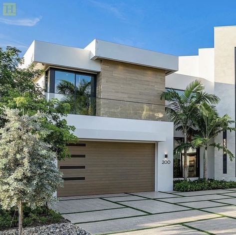 Bedroom Plus Office, Florida Homes Exterior, Shower Open, Lifestyle Entrepreneur, Covered Balcony, Dream Life House, House Deco, Coastal Modern, House Outside Design