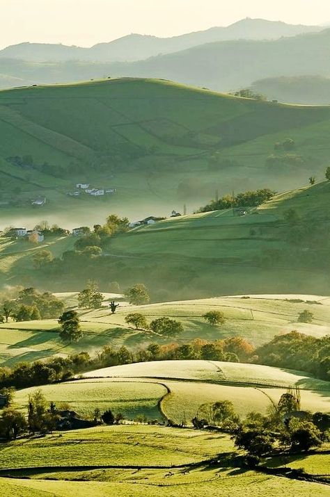 Basque Spain, France Nature, Northern Spain, Basque Country, The Fox And The Hound, Aquitaine, Rolling Hills, Pyrenees, English Countryside