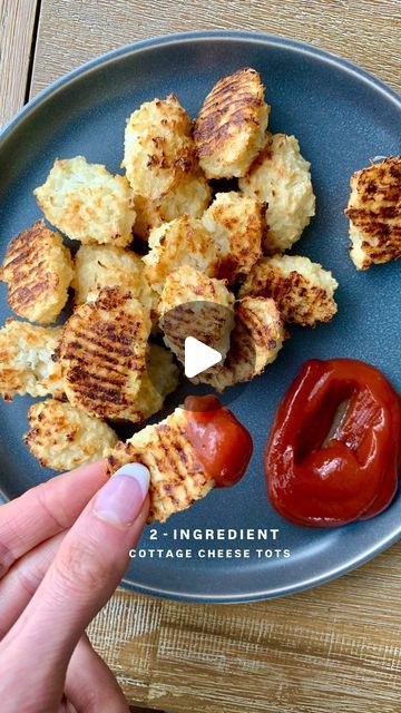 Bethany on Instagram: "Comment “TOTS” if you want to make these 2-ingredient tots by @lilsipper - It’s no secret cottage cheese is having a moment, but let’s take it to the savory side....with these cauliflower rice cottage cheese tots! I call them “CCC tots” (cauliflower cottage cheese tots)

- low carb
- keto friendly
- grain free
- potato free
- egg free

Tag me @lilsipper if you make them so I can see!

SAVE this recipe!
Heat 1 bag of frozen cauliflower rice cauliflower on the stove (do not add water) until tender. While cauli-rice is heating, whip 1 cup of cottage cheese. Add whipped cottage cheese to cauliflower rice and season to taste. Form and shape, then bake on a lined baking sheet at 350 F for about 45 minutes. *Cooking time may vary depending on the amount and size of your tot Savory Bariatric Recipes, Cottage Cheese Tater Tots, Cottage Cheese Cauliflower Tots, Cottage Cheese Toast Savory, Cottage Cheese Side Dish, Cottage Cheese Tots, High Protein Low Carb Vegetarian Recipes, Cauliflower Cottage Cheese, Cottage Cheese Savory