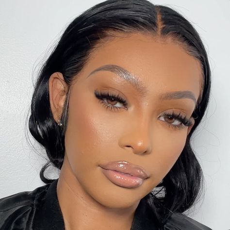 Natural Beat, Black Bridal Makeup, Shadow Design, Homecoming Outfit, Beauty Tutorial, Eyeshadow Collection, Makeup For Black Skin, Brown Skin Makeup, Soft Glam Makeup