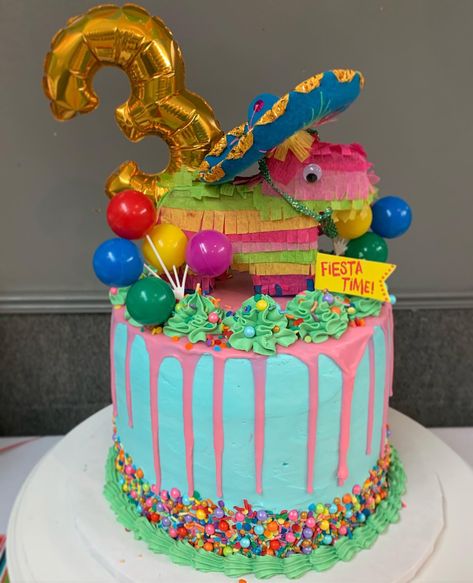 Fiesta Three Year Old, Three Esta Cake Ideas, Threeesta Cake, Three Esta Birthday Cake, Three Esta Cake, Three Esta Birthday Party Cake, Threeesta Birthday Party Girl, Cinco De Mayo Cake Ideas, Threeesta Party