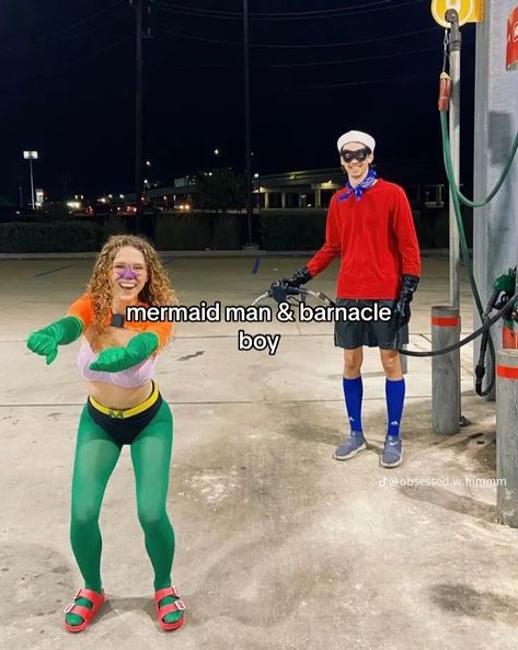 Mermaidman Spongebob Costume, Barnical Boy Spongebob Costume, Spongebob Mermaidman And Barnacle Boy Costume, Mermaid Man And Barnacle Boy Couple, Mermaid Man And Barnacle Boy Costume Diy, Fish And Fisherman Couples Costume, Men Duo Halloween Costumes, Easy Men Costumes Halloween, Mermaid Man And Barnacle Boy Costume