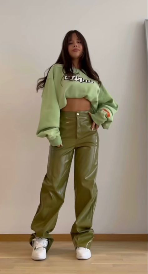 Light Green And Dark Green Outfit, Leather Parachute Pants Outfit, Green On Green Outfit, Green Leather Pants Outfit, Green And Black Outfits, Green Crop Top Outfit, Outfit With Cargo Pants, Jade Core, Green Trousers Outfit