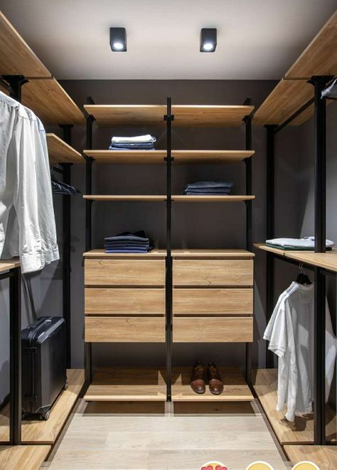 Small Closet Door Ideas, Industrial Closet, Store Shelves Design, Closet Built Ins, Closet Design Layout, Open Closet, Closet Layout, Closet Remodel, Closet Decor