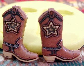 polymer clay cowboy boot - Google Search Polymer Clay Cowboy Boots, Clay Cowboy Boot, Clay Shoes, Bauble Ideas, Scary Paintings, Sculpey Ideas, Cowboy Cake, Cowboy Cakes, Clay Recipe