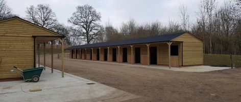 Broadfield Stables | Quality Timber Stables Wooden Stables Horses, Field Shelters, Equestrian Barns, Barn Layout, Horse Farm Ideas, Trail Horse, Timber Garage, Stable Block, Barn Hacks