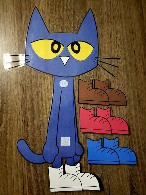 Pete the cat - I love my white shoes Pete The Cat Buttons, Pete The Cat Shoes, Pete The Cat Art, Pete The Cats, Cat Template, Cat Activity, Kindergarten Math Activities, Pete The Cat, Circle Time