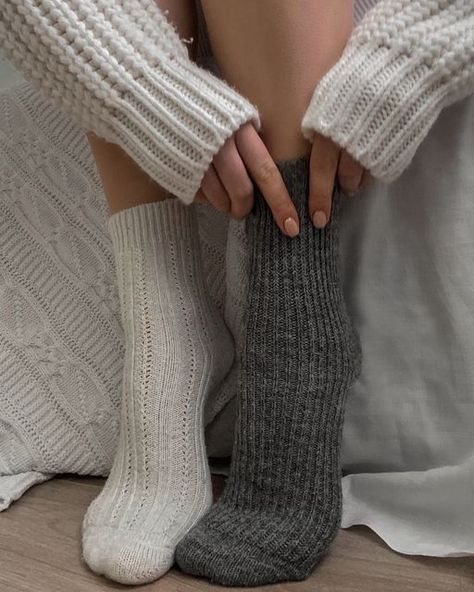 Pics At Home Aesthetic, Christian Girl Outfits, At Home Aesthetic, Filler Pics, Aesthetic Socks, Rainy Day Aesthetic, Paris Chic, Winter Inspo, Winter Aesthetic