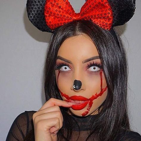 Creepy Makeup Looks, Holloween Makeup, Creepy Makeup, Cute Halloween Makeup, Carnival Makeup, Amazing Halloween Makeup, Magical Makeup, Halloween Makeup Ideas, Halloween Makeup Inspiration