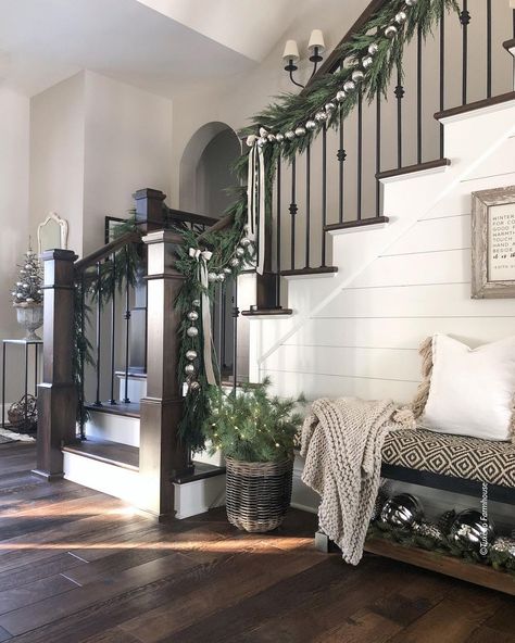 Farmhouse Home Entrance, Farmhouse Foyer Staircase, Foyer Shiplap Entryway, Vertical Shiplap Foyer Entryway, Double Staircase Entrance Farmhouse, Farmhouse Christmas Garland Staircase, Farmhouse Staircase, Farmhouse Stairs, Elegant Farmhouse