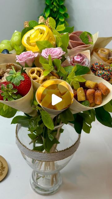 The Styled Graze Co. | Build a Charcuterie Graze Bouquet with us 🫶💐
Try this at home for the perfect Mother’s Day treat 🤍

#flowers #bouquet #mothers #diy #inspo... | Instagram Charcuterie Bouquet, Fruit Bouquet Diy, Snacks Sweet, Fruit Carving, Inspo Instagram, Family Love, Flowers Bouquet, Mother’s Day, At Home