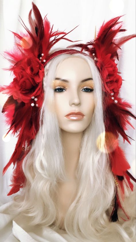 Headdress Diy, Phoenix Costume, Show Girl, Military Hats, Feather Headdress, Red Party, Red Feather, Military Hat, Clothing Designs