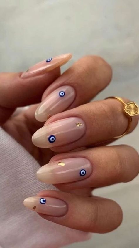 Evil Eye Nails, Eye Nail Art, Holiday Inspo, Basic Nails, Dots Nails, Nagel Inspo, Manicure Y Pedicure, Minimalist Nails, Chic Nails