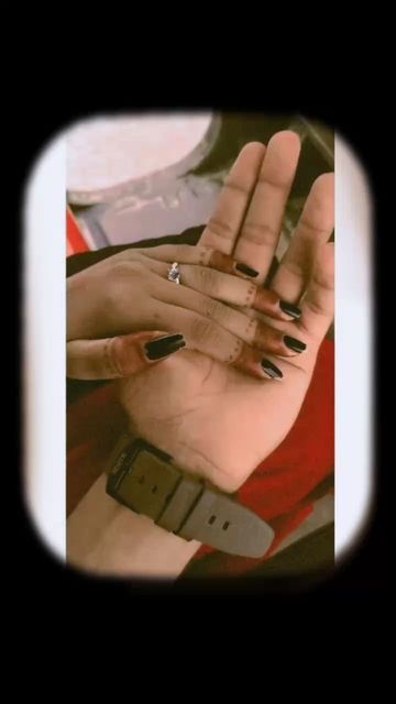 Cupple Pic Hand, Hands Love Couple, Couple Hand Pic For Dp, Hand In Hand Couple, Lover Hands, Sun Tan Removal, Glowing Skin At Home, Love Snap, Pvr Cinemas