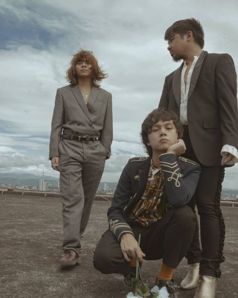 Iv Of Spades, Folk Band, New Artists, 70s Fashion, New Music, Medicine, How To Become, Songs, Fan