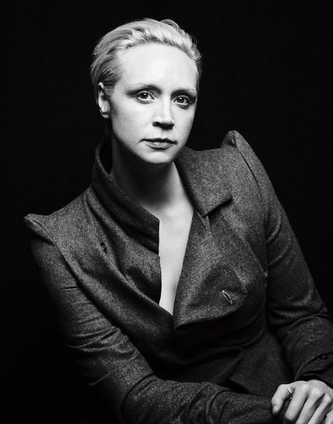 Gwendoline Christie Gwendolyn Christie, Jaime And Brienne, Brienne Of Tarth, Gwendoline Christie, Woman In Suit, Gra O Tron, Eva Green, Girl Crushes, Beauty Queens