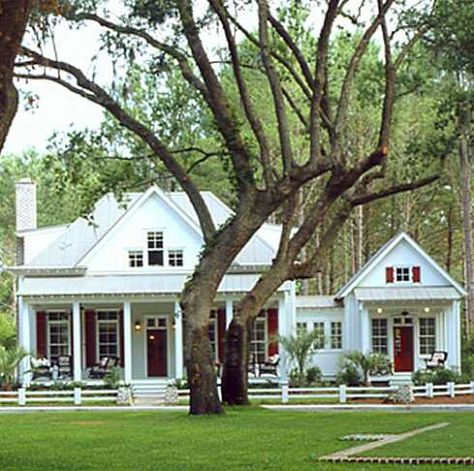 Southern Living Cottage, Pinterest House, Southern Living House Plans, Southern House Plans, Modern Farmhouse Exterior, Guest Cottage, Farmhouse Exterior, Cottage House Plans, Best House Plans