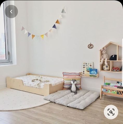 Montessori Toddler Bedroom, Montessori Kids Room, Montessori Toddler Rooms, Montessori Infant Room, Montessori Nursery, Toddler Floor Bed, Modern Kids Furniture, Montessori Bedroom, Montessori Room