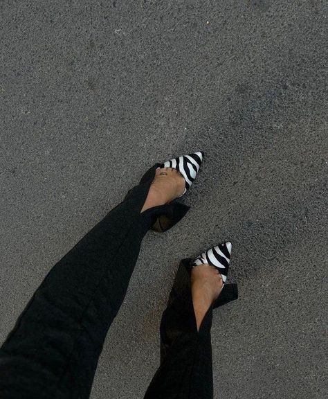 Animal Print Shoes Outfit, Midsummer Party, Zebra Heels, Zebra Print Heels, Office Heels, Zebra Shoes, Black White Outfit, Shoes Heels Classy, Trendy Outfits Winter