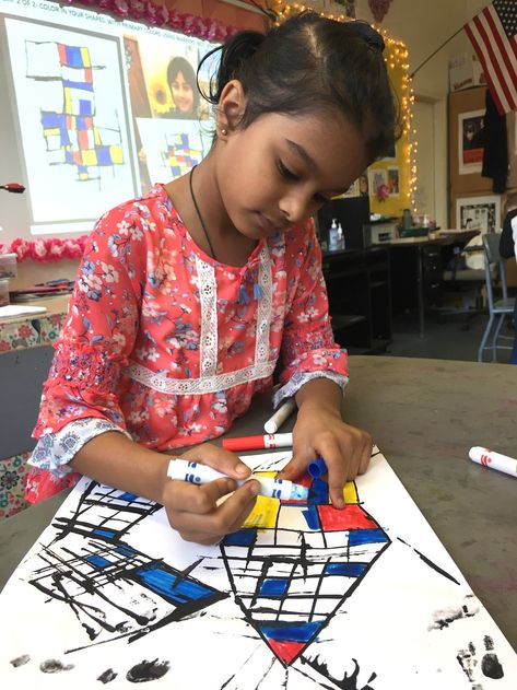 Mondrian Inspired Printing- 1st Grade – Art with Mrs Filmore Art Projects Kindergarten, Mondrian Art Projects, 1st Grade Art Lessons, Wednesday Art, Mixing Primary Colors, Dandelion Puffs, Mondrian Art, 1st Grade Art, Primary And Secondary Colors