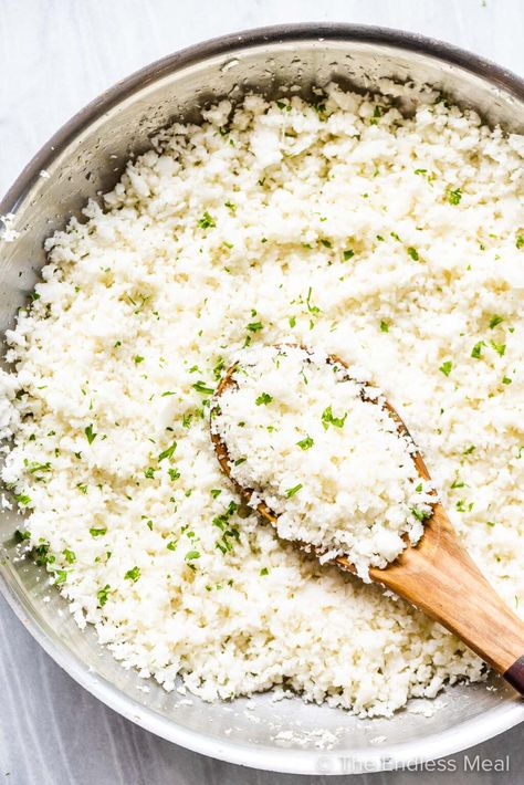 PIN TO SAVE FOR LATER! Learn how to make cauliflower rice in just a few minutes. It's an easy recipe that tastes great with curry, stir-fries, or rice bowls, any saucy main course. #theendlessmeal #cauliflowerrice #cauliflower #rice #cauliflowerrecipes #ricerecipes #healthyrecipes #lowcarb #lowcarbrecipes #keto #ketorecipes #sidedish #paleo #whole30 #vegan #veganrecipes Quinoa Cooking, Making Cauliflower Rice, Make Cauliflower Rice, How To Make Cauliflower, Raw Cauliflower, Frozen Cauliflower Rice, Cauliflower Rice Recipes, Clean And Delicious, Boiled Egg Diet