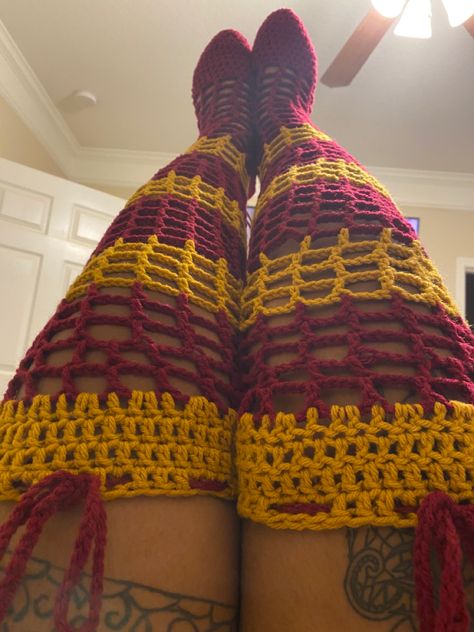 Gryffindor thigh high socks😍🧶 Crochet Fishnet Pattern Free, Crochet Thigh High Socks Free Pattern, Crochet Thigh High, Crochetting Ideas, Crochet Thigh High Socks, Crochet Sock Pattern Free, Crochet Sock, Autumn Crochet, Crochet Stocking