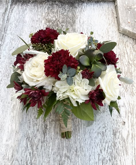 Rustic Red Bouquet, Bridal Bouquet Burgundy And White, Burgundy And White Bouquet Wedding, White Burgundy Bouquet, White And Maroon Bouquet, Burgundy And White Flowers, Burgundy And Ivory Bouquet, Burgundy White Bouquet, Burgundy Carnation Bouquet