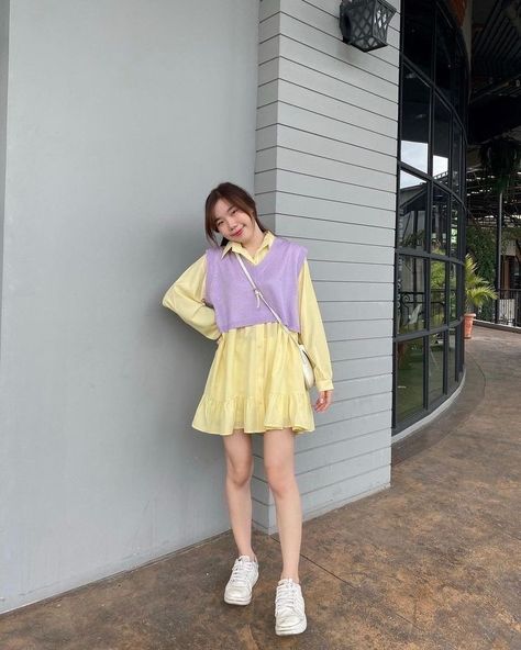 Beachy Fits, Colorful Summer Outfits, Color Combos Outfit, Color Blocking Outfits, Clothes Korean Style, Korean Casual Outfits, Quirky Fashion, Kawaii Fashion Outfits, Casual Day Outfits