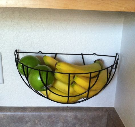 Fruit Basket Ideas Kitchen, Fruit Basket Ideas, Fruit Appetizers Easy, Tiny Kitchens, Diy Organizing, Apartment Things, Kitchen Basket, Boat Interiors, Kitchen Sink Organization