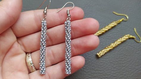 Diy Earrings Tutorial Videos, Free Beading Tutorials Earrings, Beaded Earring Tutorial, Handmade Beaded Jewelry Diy, Bead Earrings Diy Tutorials, Diy Thread Earrings, Macrame Flower Tutorial, Earring Making Tutorials, Beaded Earrings Tutorial