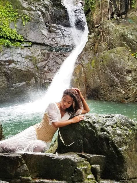 Sirens Aesthetic, Waterfall Shoot, Black Cottagecore, Winx Aesthetic, Fairy Photoshoot, Water Nymph, Water Fairy, Beautiful Photoshoot Ideas, Water Aesthetic