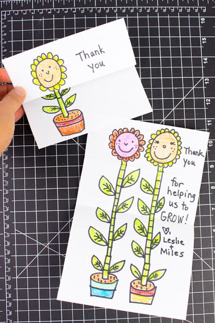 Classroom Thank You Card Ideas, Thank You Card Kindergarten, Kids Thank You Cards Diy, Folding Surprise, Handmade Teachers Day Cards, Appreciation Gifts Diy, Thank You Cards From Kids, Teacher Appreciation Gifts Diy, Teachers Day Card