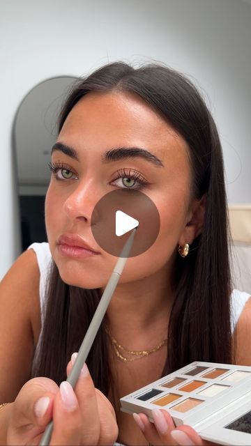 giorgina juanita on Instagram: "perfected my makeup routine for summer 🍓

products used:
@milkmakeup cloud glow 
@anastasiabeverlyhills beauty balm
@gigibeebeauty blending sponge, beeloved brow fix + candid cat eye palette
@saiebeauty dew bronze
@rhode pocket blush
@lancomeofficial teint idole concealer
@hudabeauty powder
@hourglasscosmetics mascara
@summerfridays lip butter balm

#makeuptutorial #grwm #naturalmakeup" Giorgina Juanita, My Makeup Routine, Lip Butter Balm, Heavy Makeup, Best Concealer, Blending Sponge, Makeup Mistakes, Beauty Balm, Double Wear